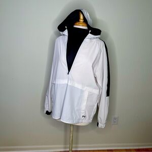 White & Graphite Gray Underarmour 1/2 Zip Windbreaker Spring Light Jacket M Mens